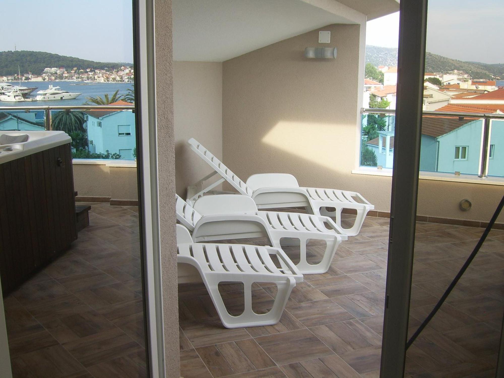 Apartments Villa Erik Rogoznica  Phòng bức ảnh