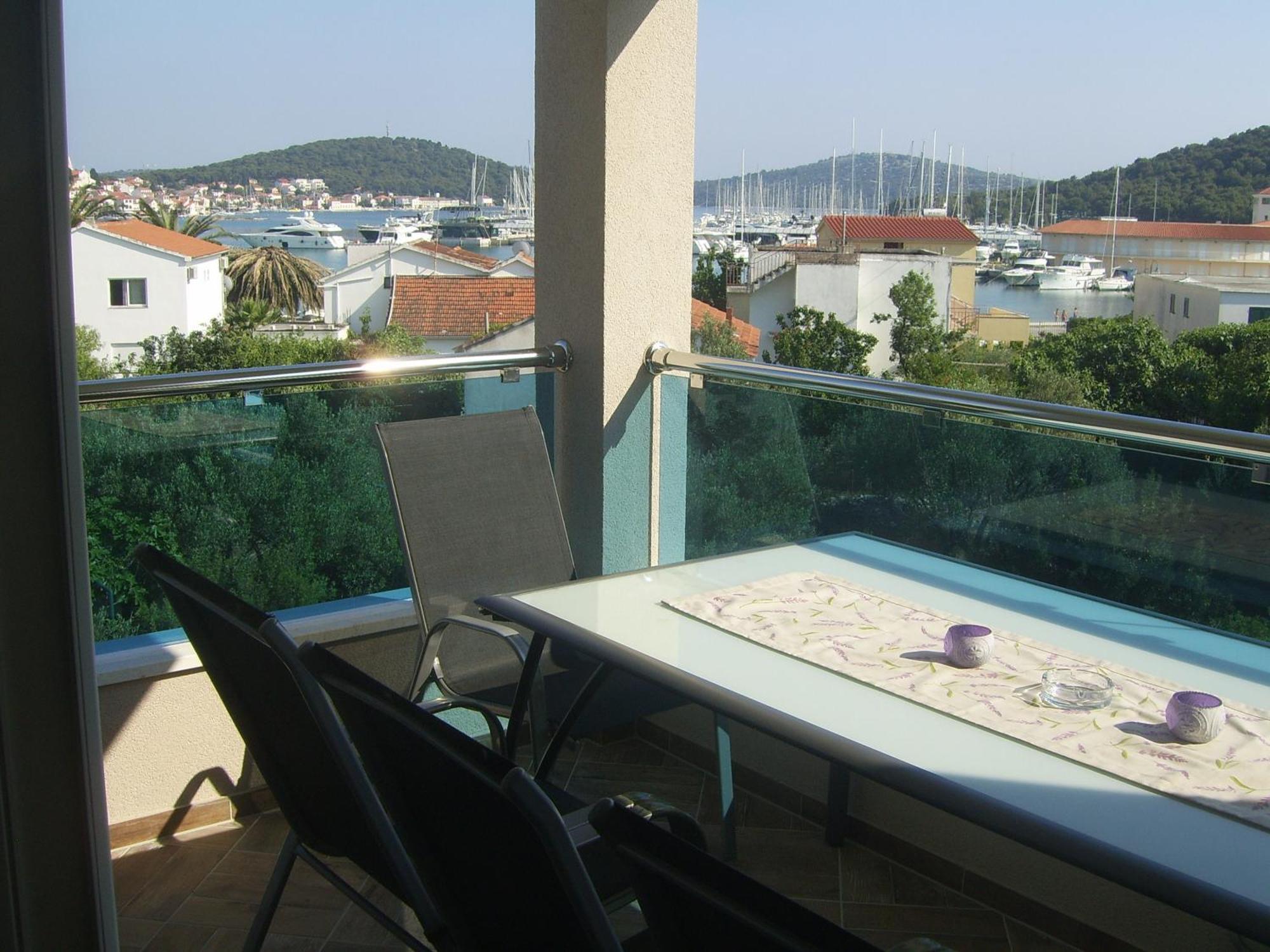Apartments Villa Erik Rogoznica  Phòng bức ảnh