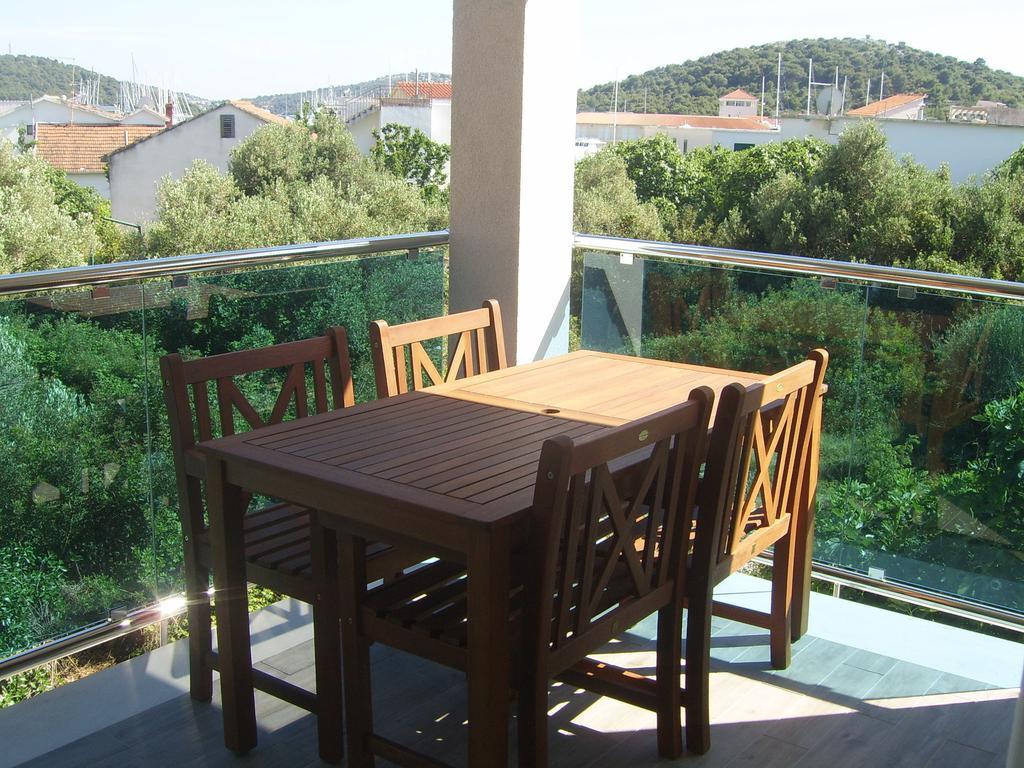 Apartments Villa Erik Rogoznica  Phòng bức ảnh