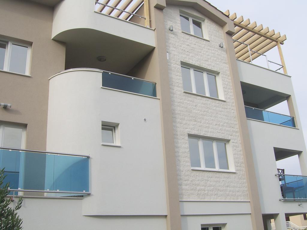 Apartments Villa Erik Rogoznica  Ngoại thất bức ảnh